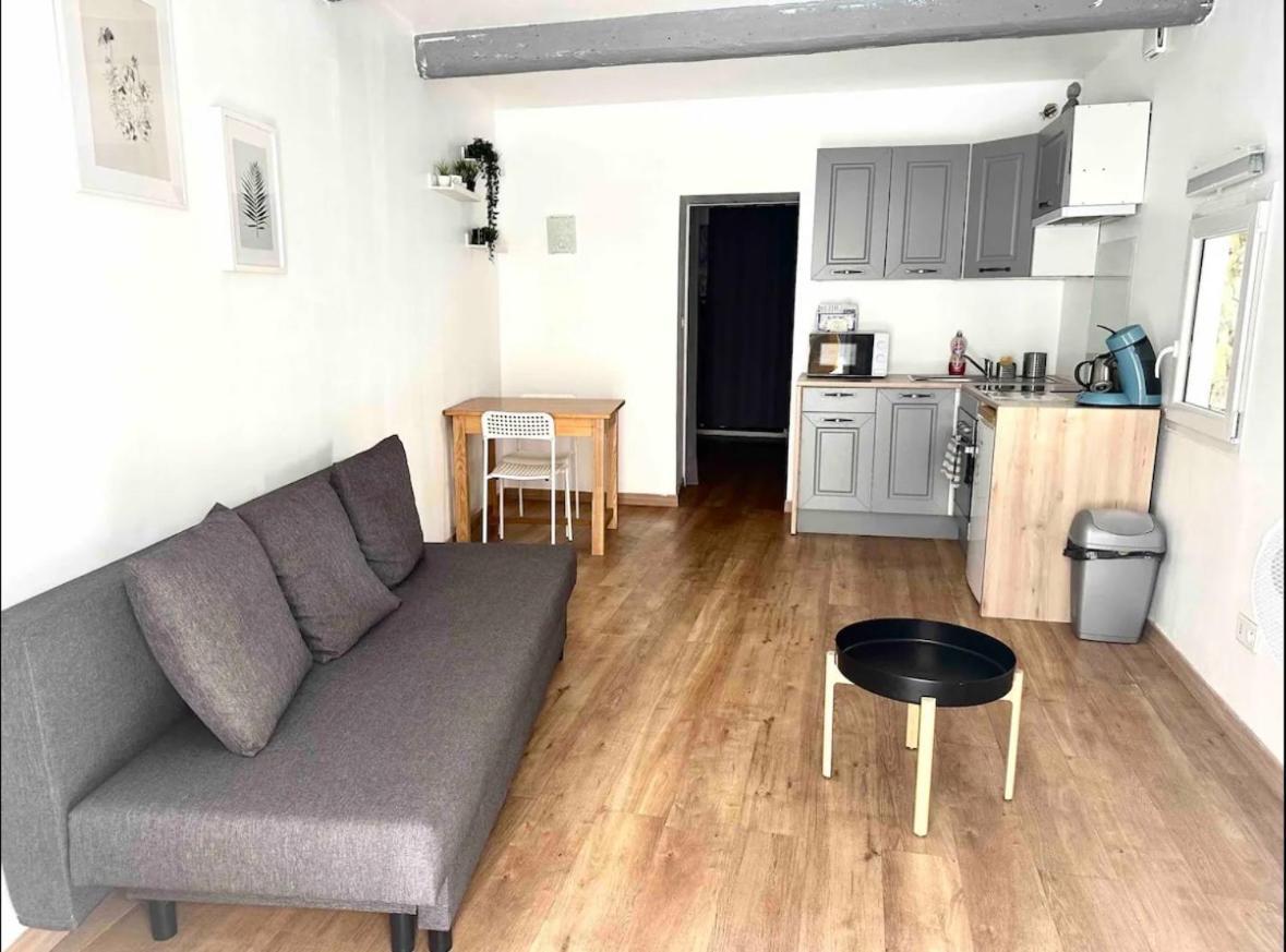 Chez Camille Et David Apartamento Sorgues Exterior foto